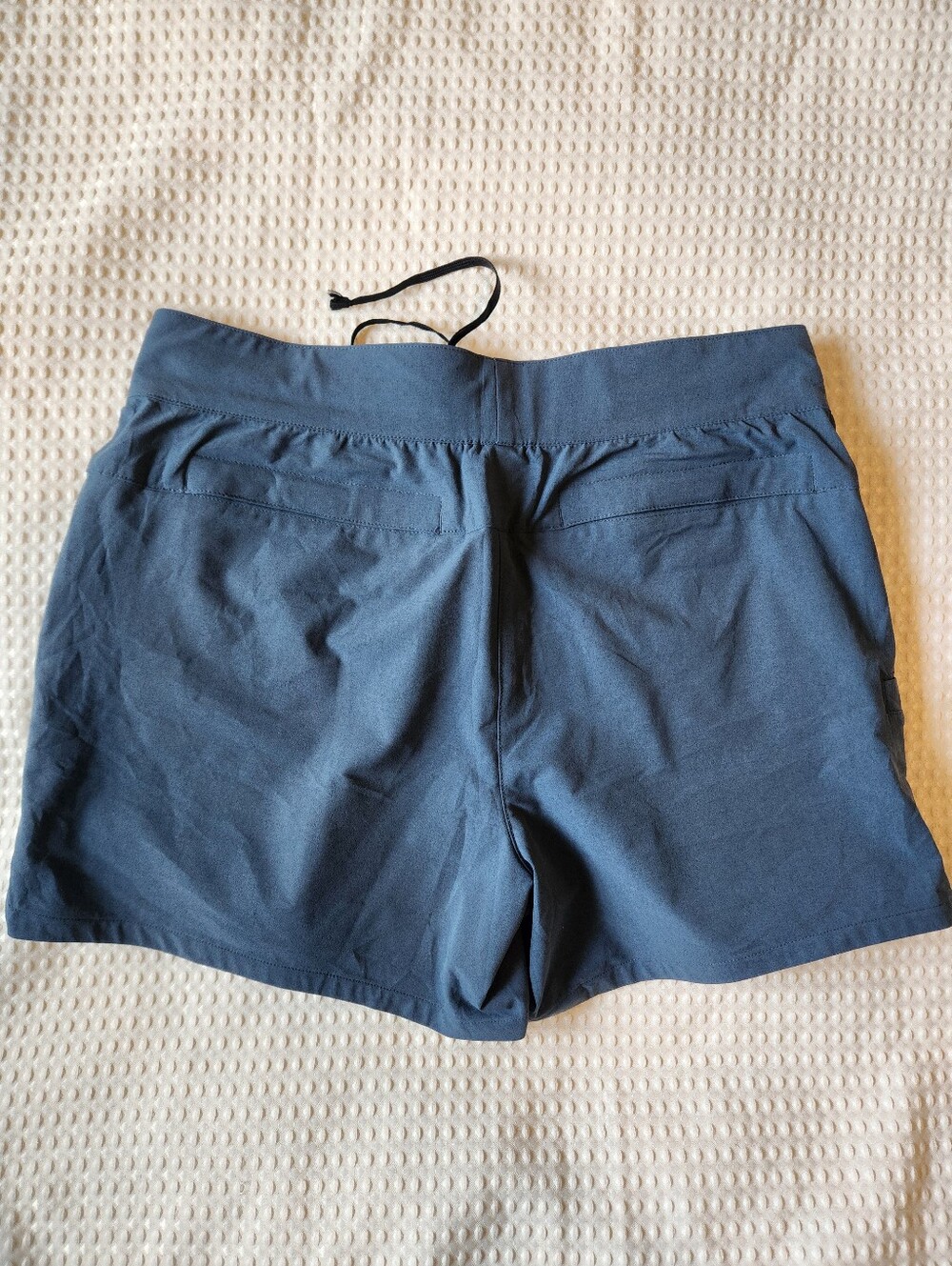 Women's LL Bean Shorts Size Medium - Picture 2 of 5